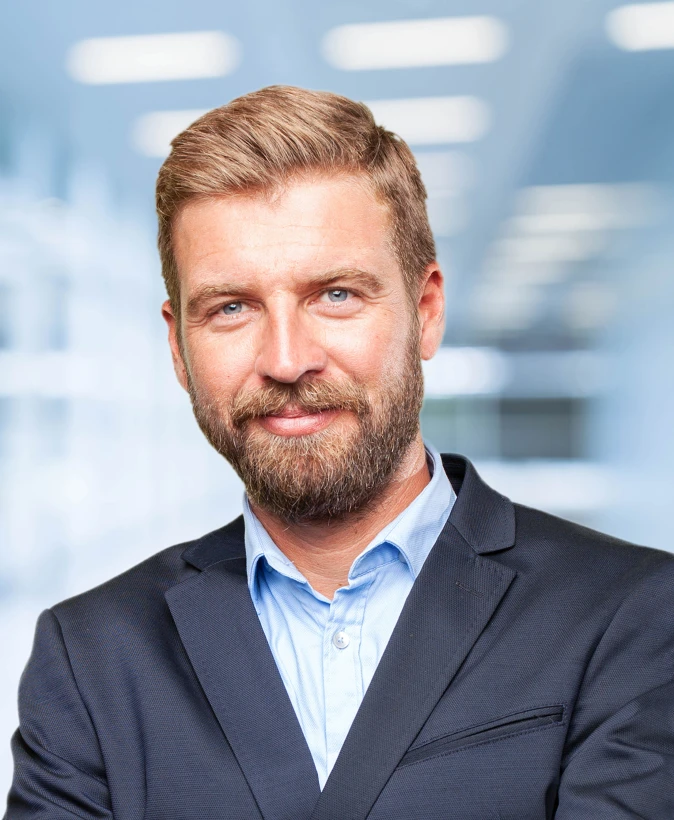 Антон Мирошниченко